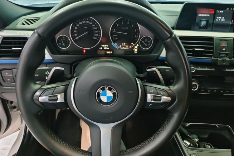 Used BMW 3 Series 2018 320i M Sport Package Steering Wheel