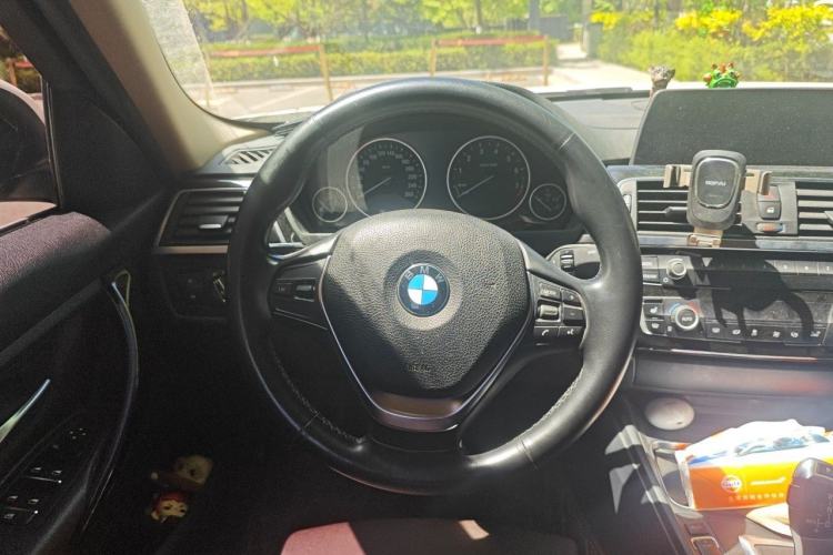 Used BMW 3 Series 2018 320Li Fashion Model Steering Wheel