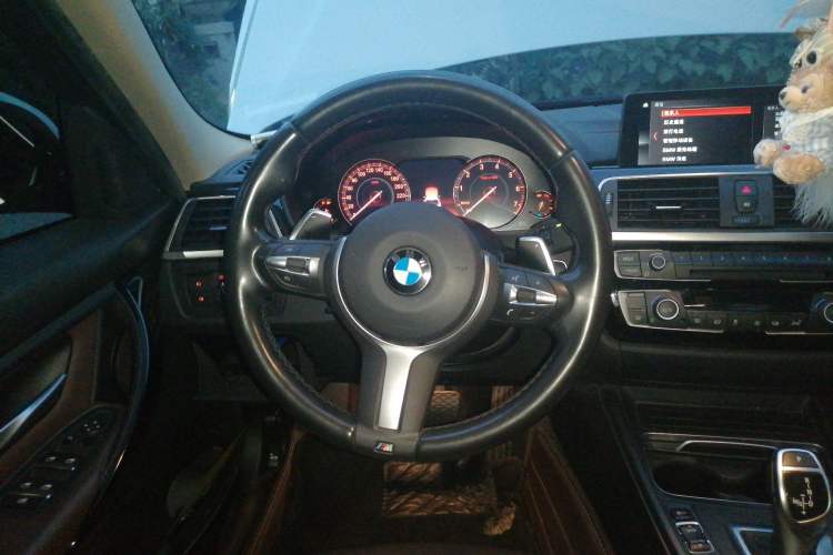 Used BMW 3 Series 2018 320Li Leading Model M Sport Package Steering Wheel