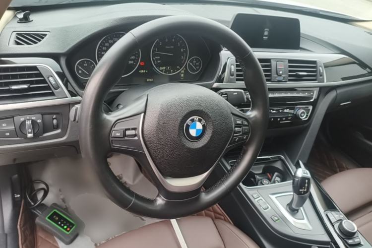 Used BMW 3 Series 2018 320Li Fashion Model Steering Wheel