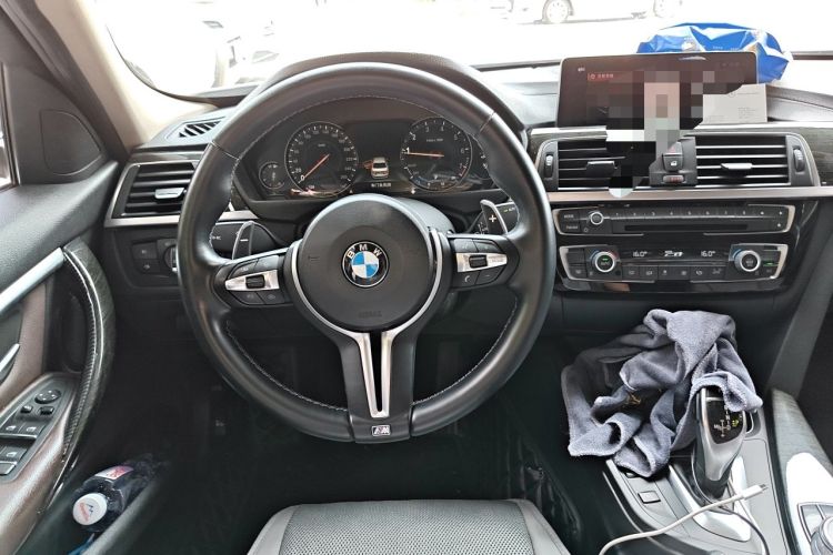 Used BMW 3 Series 2018 320Li Leading Luxury Package Steering Wheel