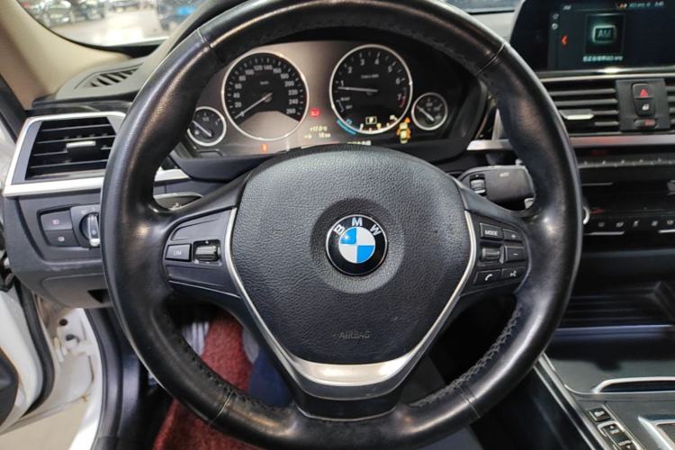 Used BMW 3 Series 2018 320Li Fashion Model Steering Wheel