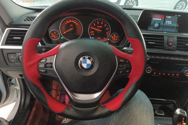 Used BMW 3 Series 2018 320Li Fashion Model Steering Wheel