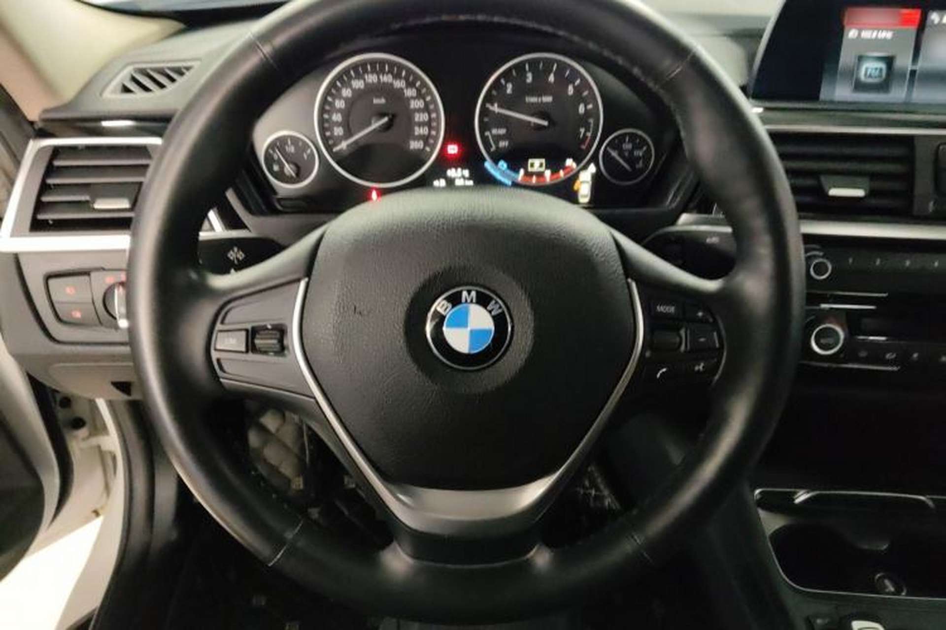 Used BMW 3 Series 2018 320Li Fashion Model Steering Wheel
