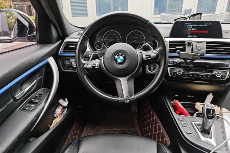 Used BMW 3 Series 2018 320i M Sport Package Steering Wheel