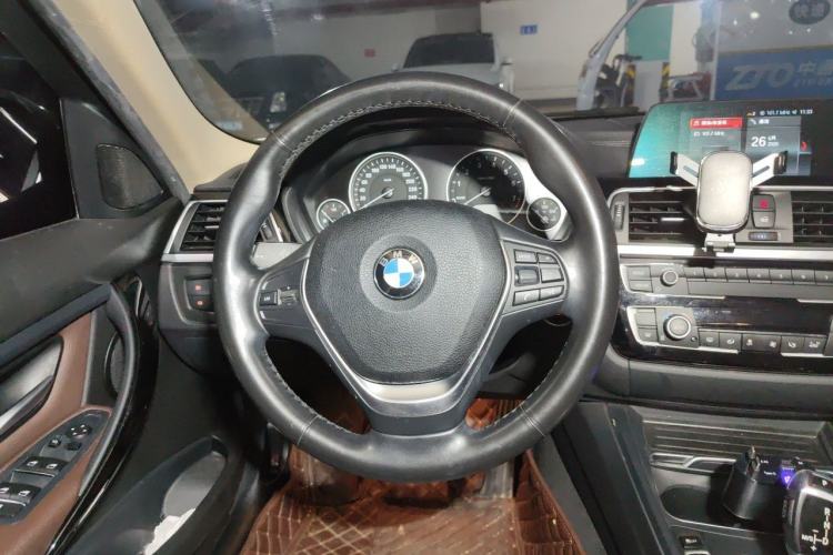 Used BMW 3 Series 2018 320Li Fashion Model Steering Wheel