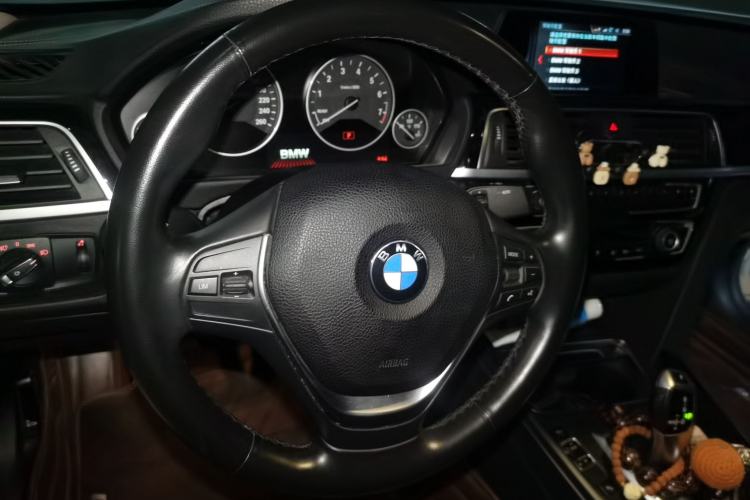 Used BMW 3 Series 2018 320Li Fashion Model Steering Wheel