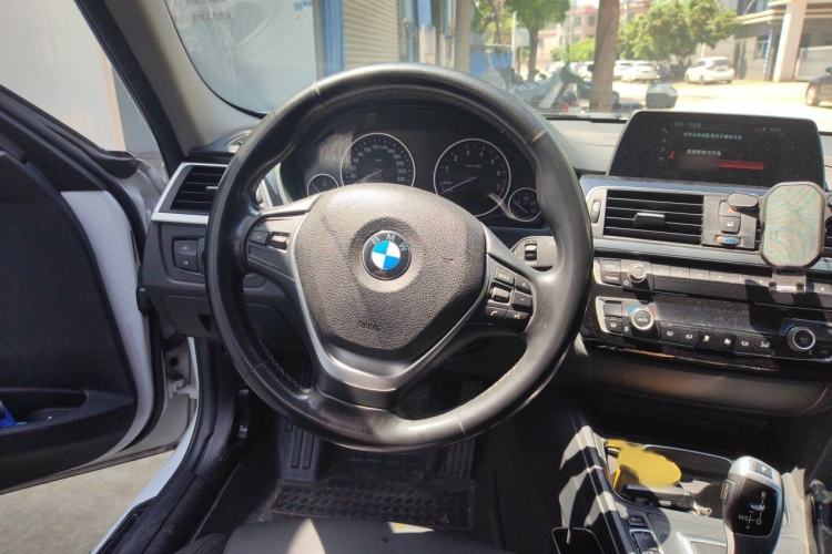Used BMW 3 Series 2018 320Li Fashion Model Steering Wheel