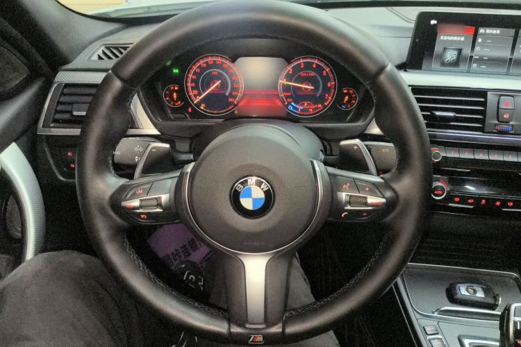 Used BMW 3 Series 2018 320i M Sport Night Edition Steering Wheel