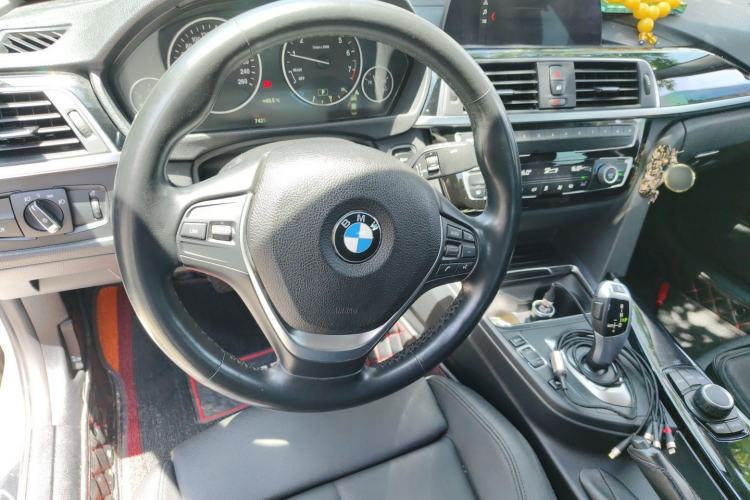 Used BMW 3 Series 2018 318Li Steering Wheel