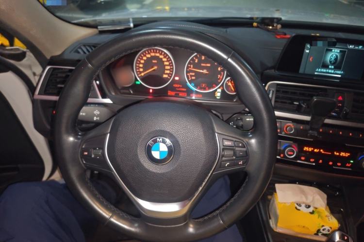 Used BMW 3 Series 2018 320Li Fashion Model Steering Wheel