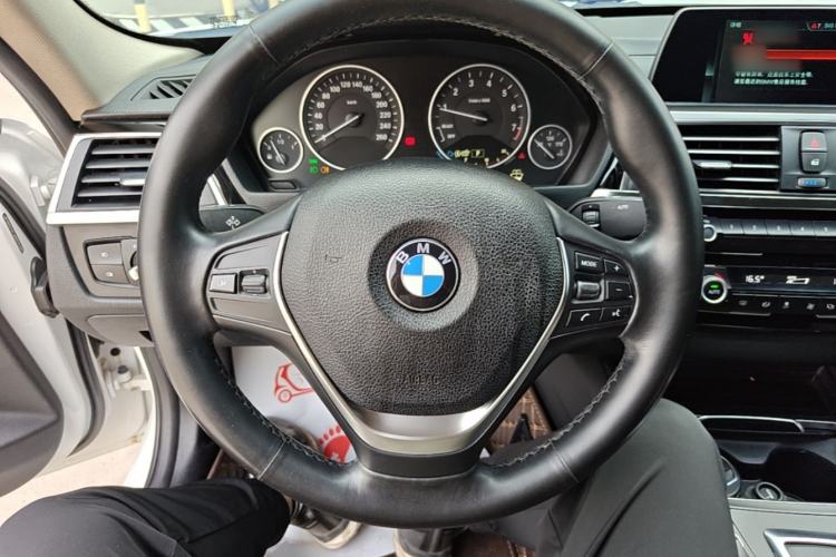 Used BMW 3 Series 2018 320Li Fashion Model Steering Wheel