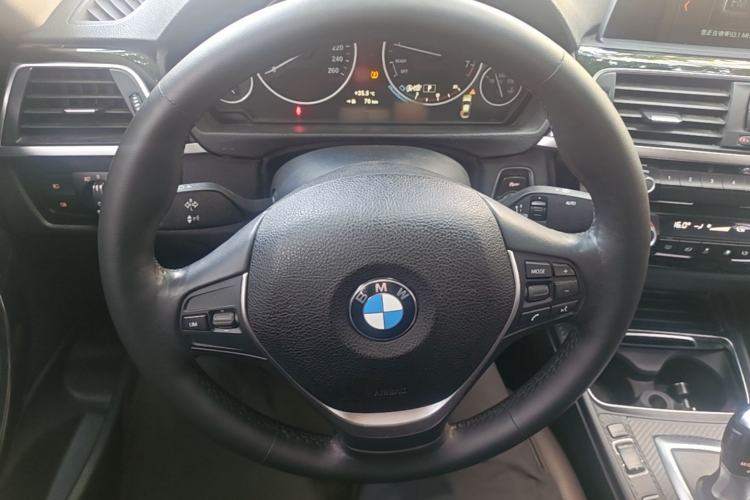 Used BMW 3 Series 2018 320Li Fashion Model Steering Wheel