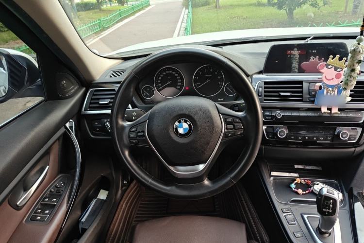 Used BMW 3 Series 2018 320Li Fashion Model Steering Wheel