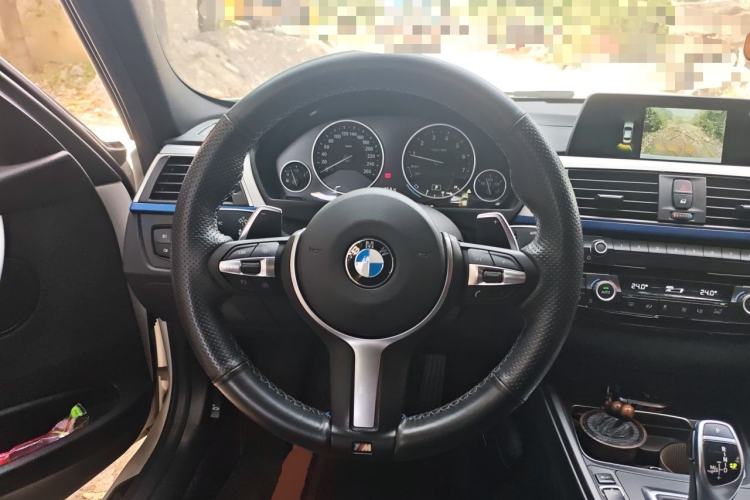 Used BMW 3 Series 2018 320i M Sport Package Steering Wheel
