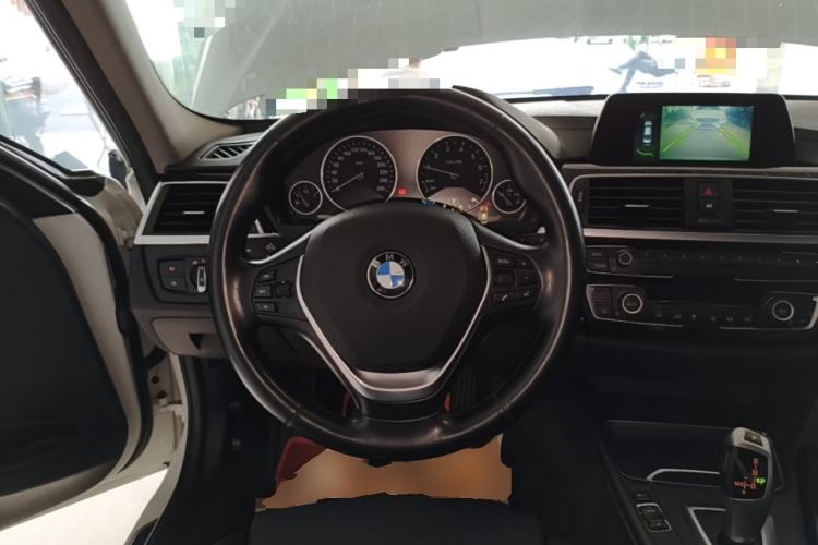 Used BMW 3 Series 2018 320Li Fashion Model Steering Wheel
