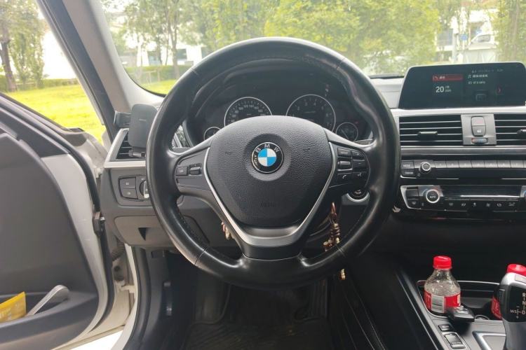 Used BMW 3 Series 2018 320Li Fashion Model Steering Wheel