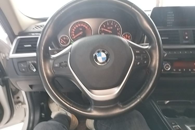 Used BMW 3 Series 2018 320Li Fashion Model Steering Wheel