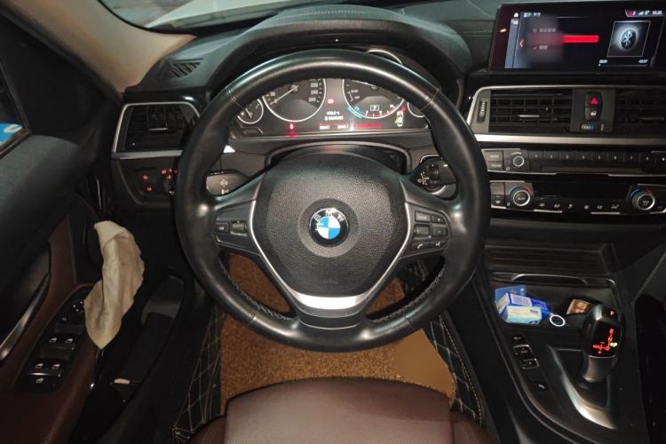 Used BMW 3 Series 2018 320Li Fashion Model Steering Wheel