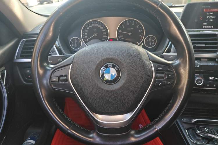 Used BMW 3 Series 2018 320Li Fashion Model Steering Wheel