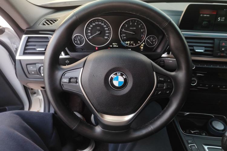 Used BMW 3 Series 2018 318Li Steering Wheel