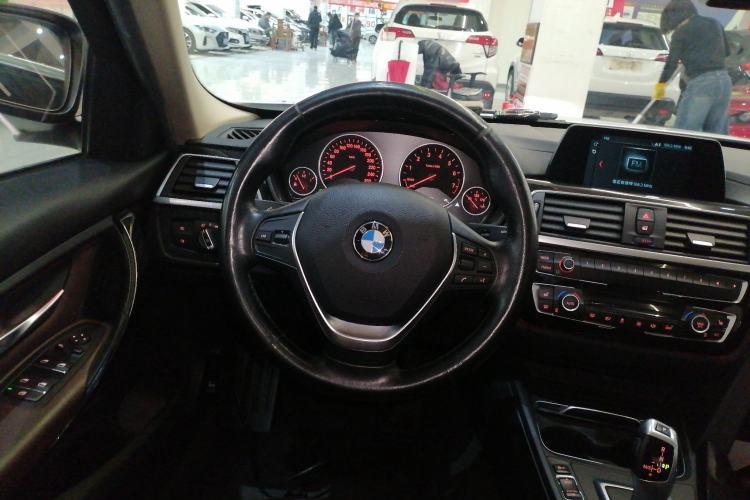 Used BMW 3 Series 2018 320Li xDrive Fashion Model Steering Wheel