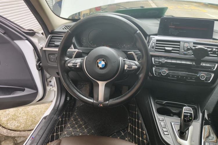 Used BMW 3 Series 2018 320Li Leading Model M Sport Package Steering Wheel