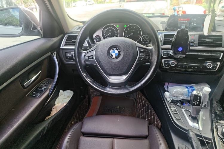 Used BMW 3 Series 2018 320Li Fashion Model Steering Wheel