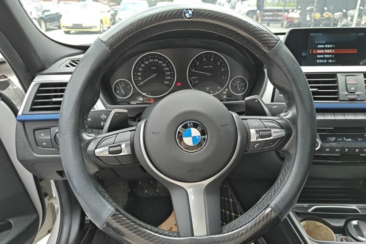 Used BMW 3 Series 2018 320i M Sport Package Steering Wheel