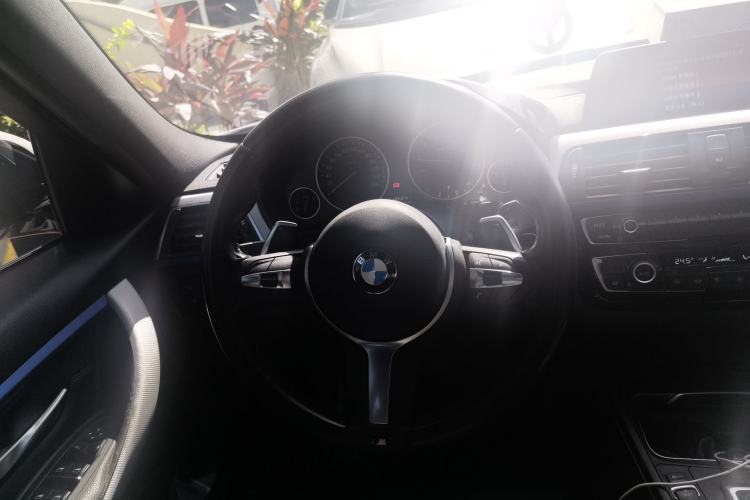 Used BMW 3 Series 2018 320i M Sport Package Steering Wheel