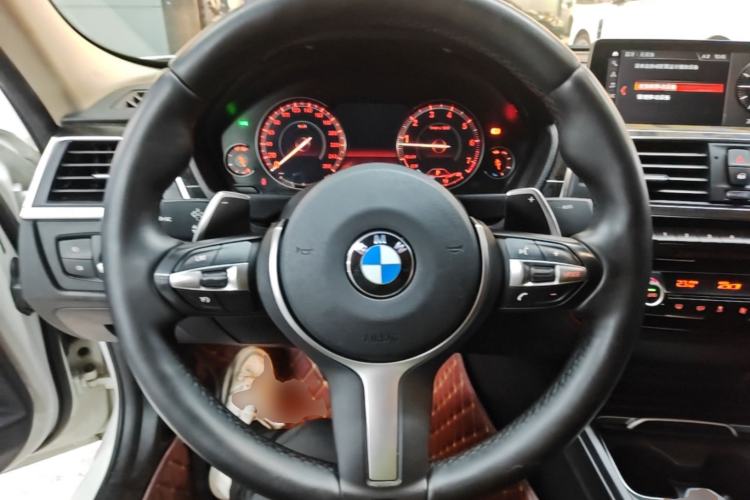 Used BMW 3 Series 2018 320Li M Sport Night Edition Steering Wheel