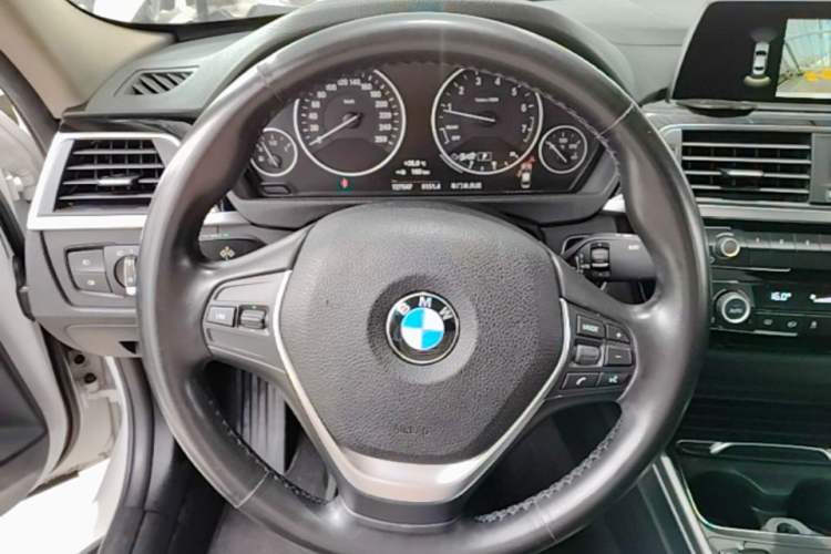 Used BMW 3 Series 2018 320Li Fashion Model Steering Wheel