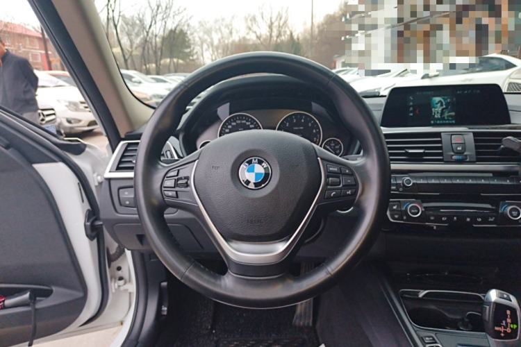 Used BMW 3 Series 2018 320Li xDrive Fashion Model Steering Wheel
