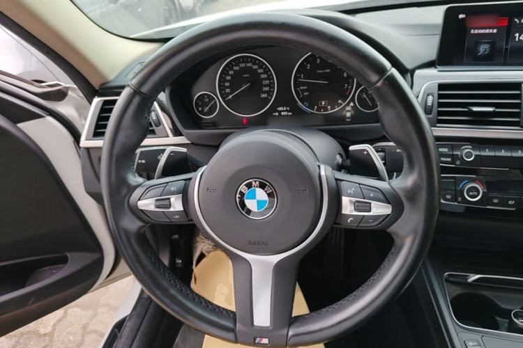 Used BMW 3 Series 2018 320Li Fashion Model Steering Wheel