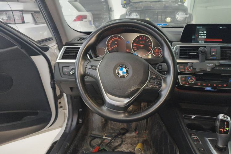Used BMW 3 Series 2018 320Li xDrive Fashion Model Steering Wheel