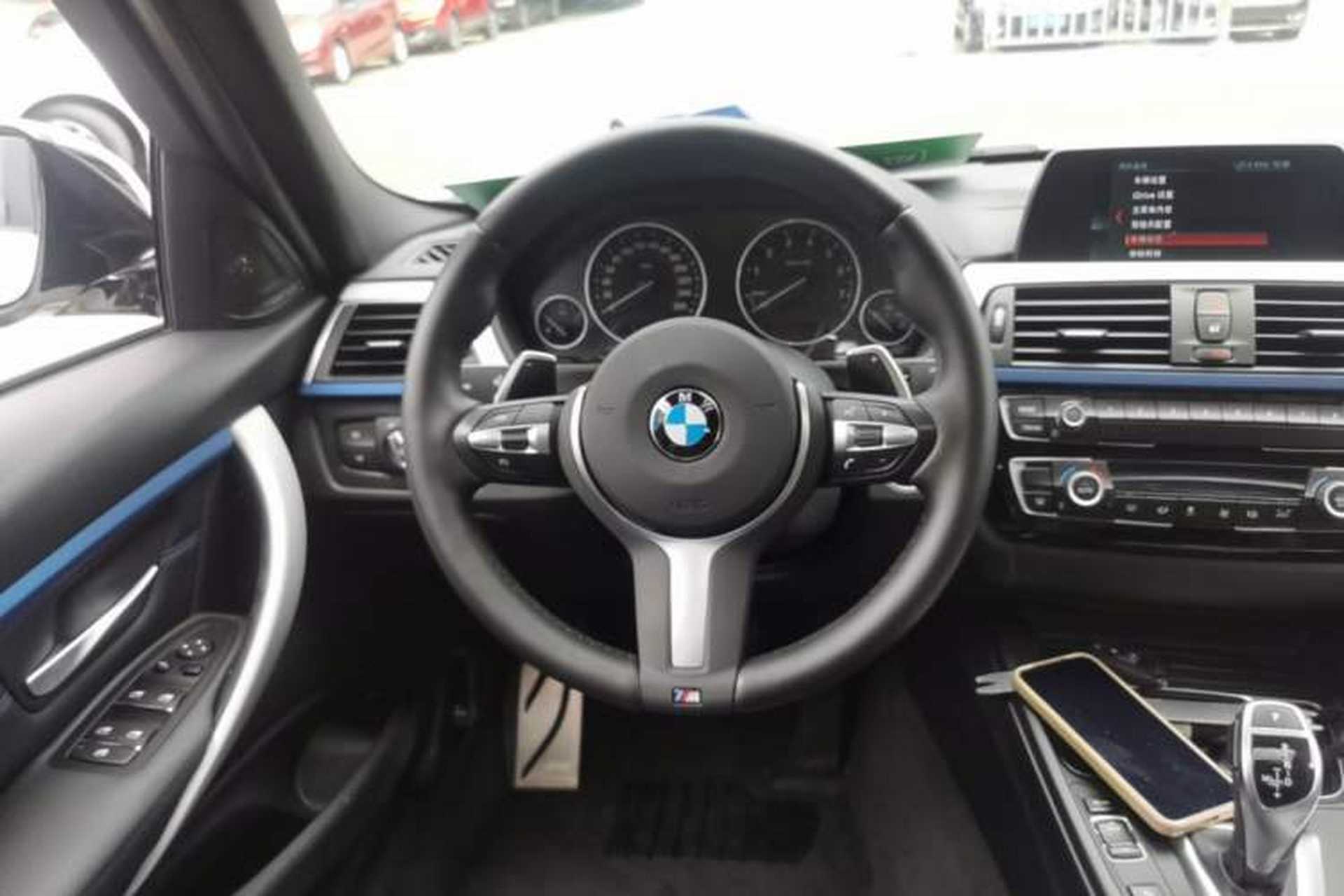 Used BMW 3 Series 2018 320i M Sport Package Steering Wheel