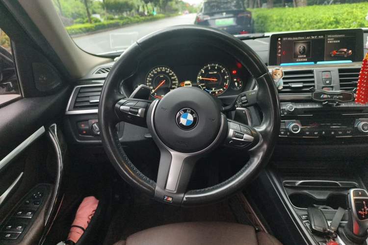 Used BMW 3 Series 2018 320Li M Sport Night Edition Steering Wheel