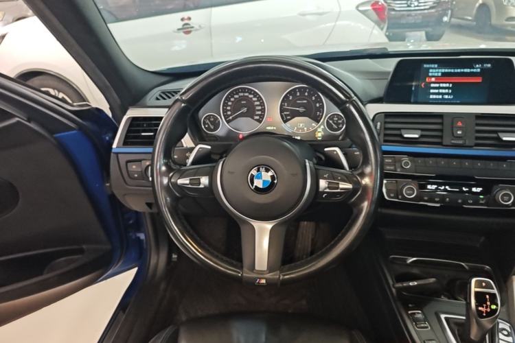 Used BMW 3 Series 2018 320i M Sport Package Steering Wheel