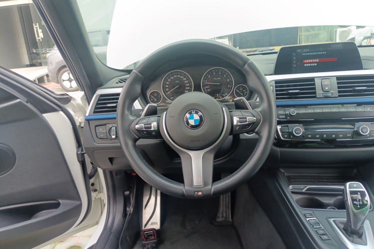 Used BMW 3 Series 2018 320i M Sport Package Steering Wheel