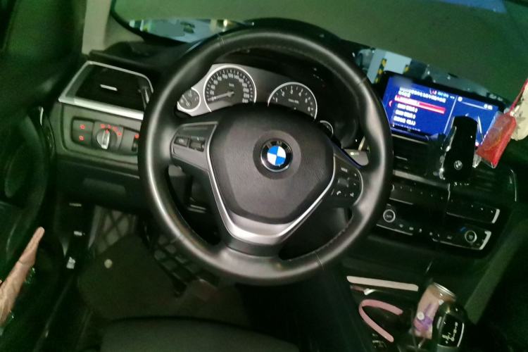 Used BMW 3 Series 2018 320Li Fashion Model Steering Wheel