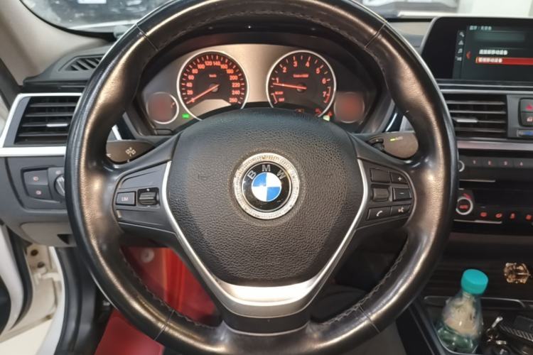 Used BMW 3 Series 2018 320Li Fashion Model Steering Wheel