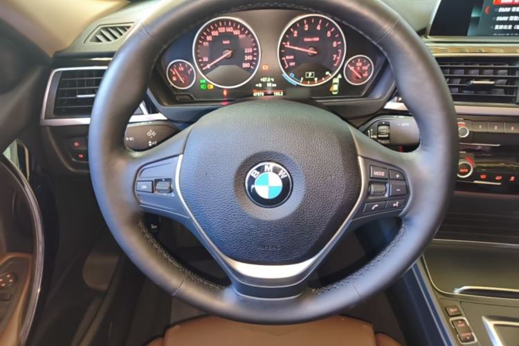 Used BMW 3 Series 2018 320Li Fashion Model Steering Wheel