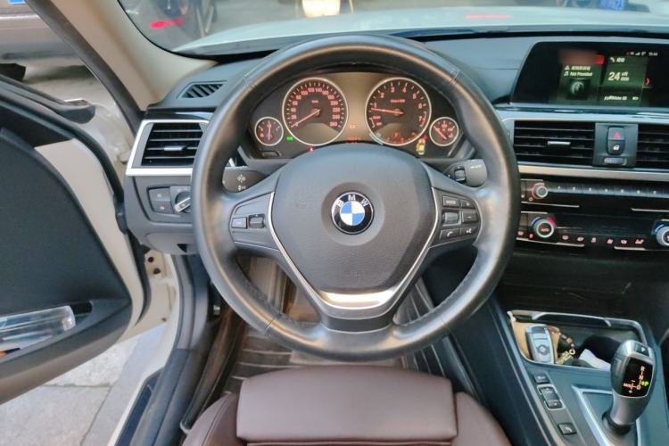Used BMW 3 Series 2018 320Li Fashion Model Steering Wheel