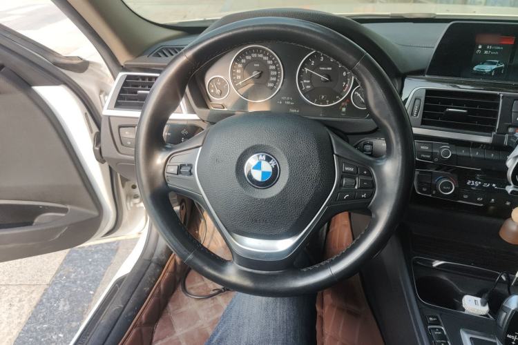 Used BMW 3 Series 2018 320Li Fashion Model Steering Wheel
