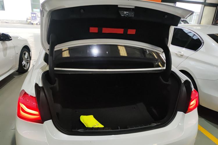 Used BMW 3 Series 2018 320Li Leading Luxury Package Trunk