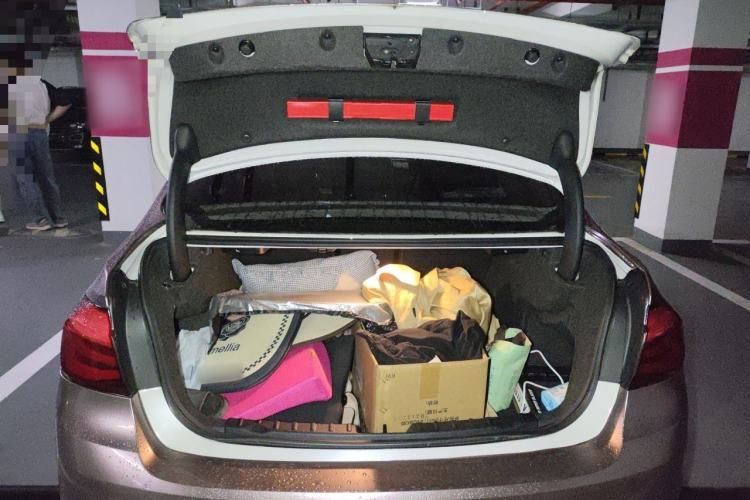 Used BMW 3 Series 2018 320Li Fashion Model Trunk