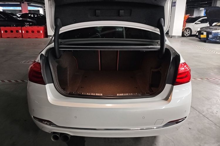 Used BMW 3 Series 2018 330Li xDrive Luxury Package Trunk