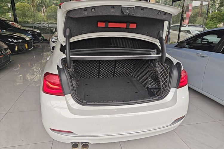 Used BMW 3 Series 2018 320Li Fashion Model Trunk