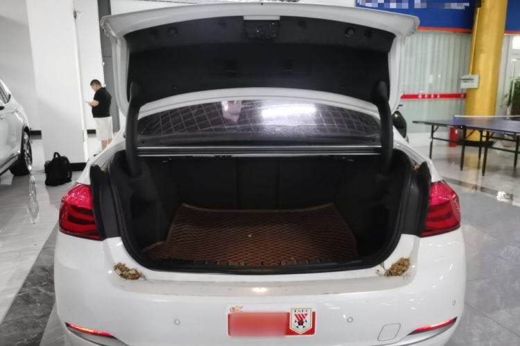 Used BMW 3 Series 2018 320Li Fashion Model Trunk