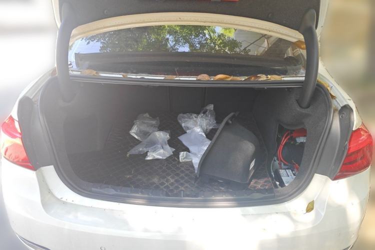 Used BMW 3 Series 2018 320Li Fashion Model Trunk